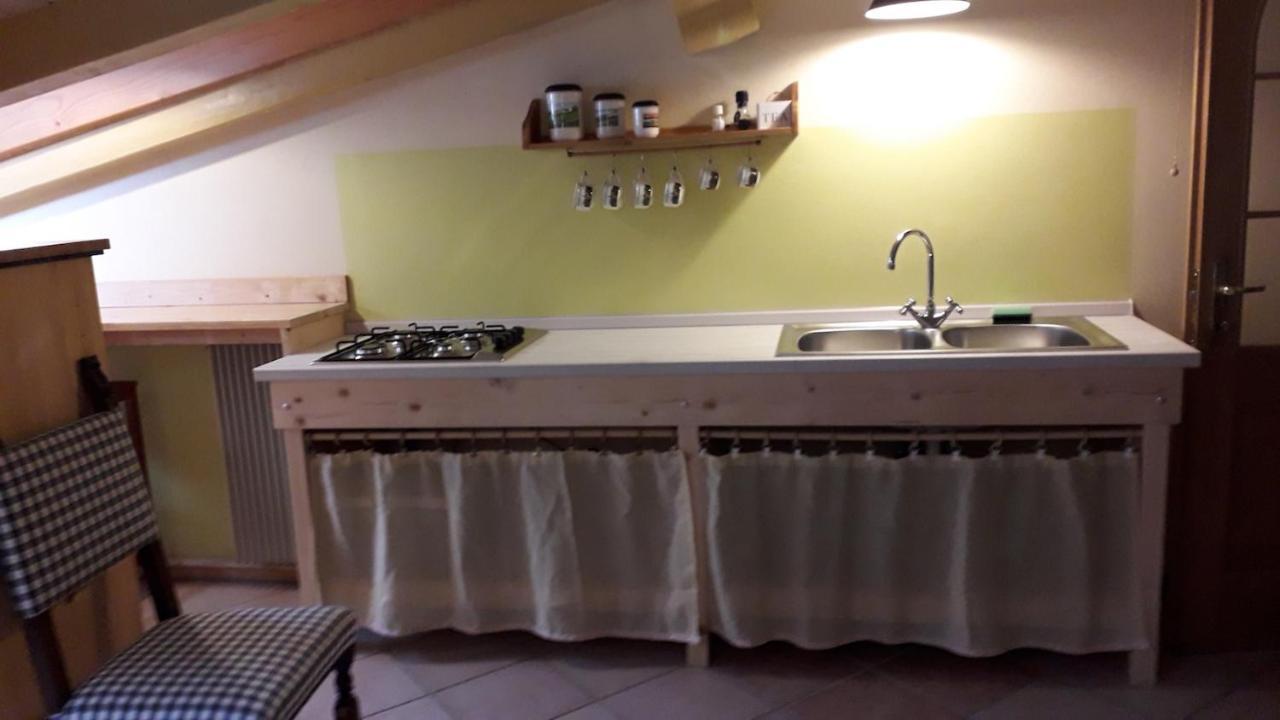 Appartamento Centro Storico Riva del Garda Luaran gambar